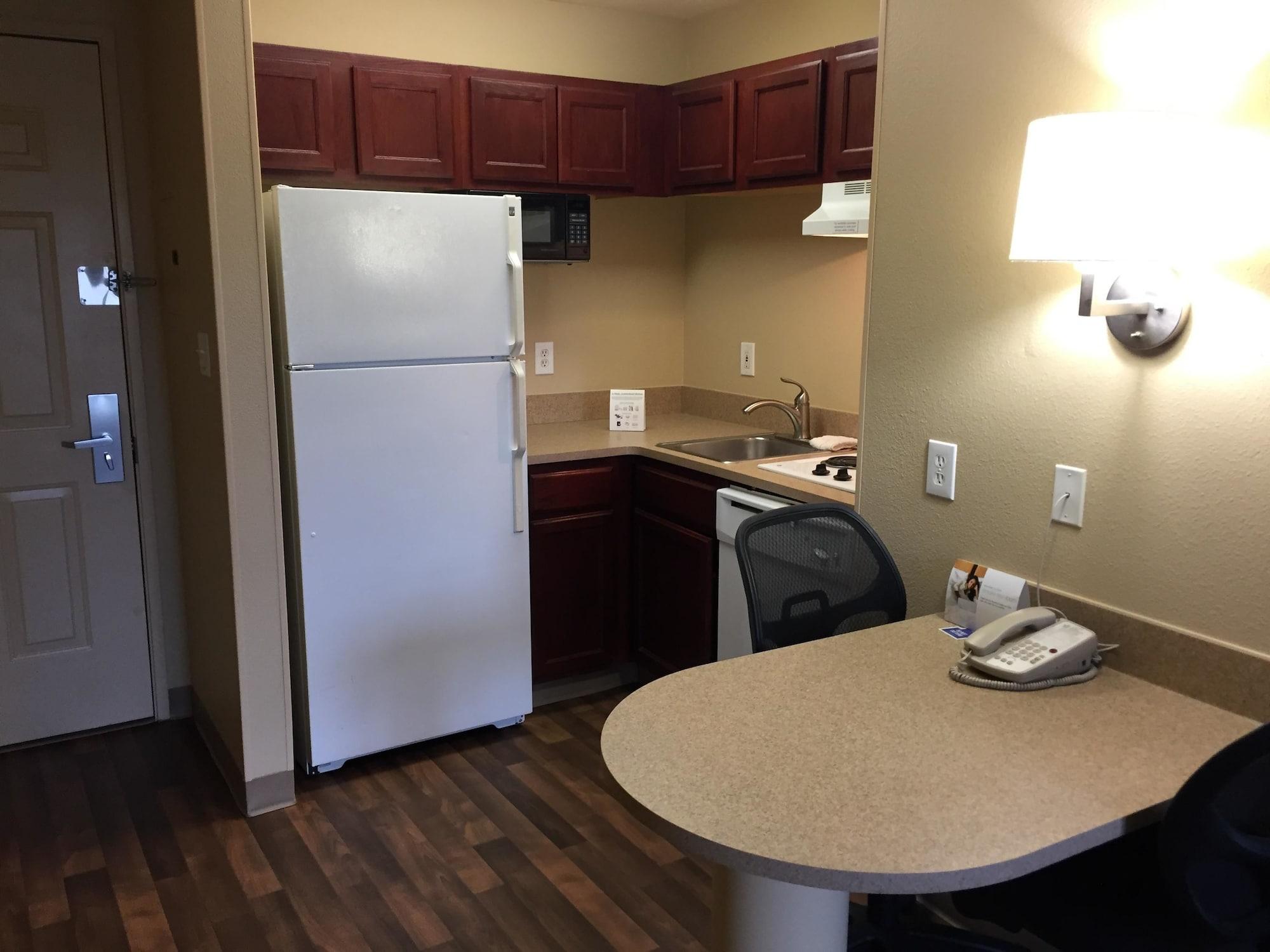 Hotel Extended America - Kansas City - - Metcalf Ave
