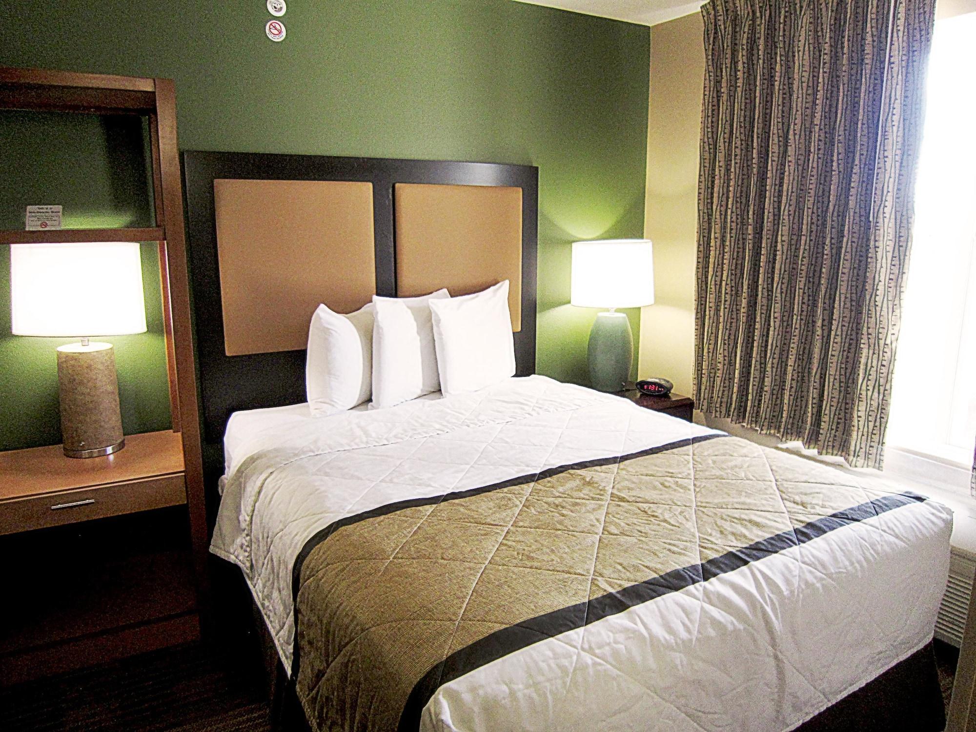 Extended America - Kansas - - Metcalf Ave 2* Overland Park