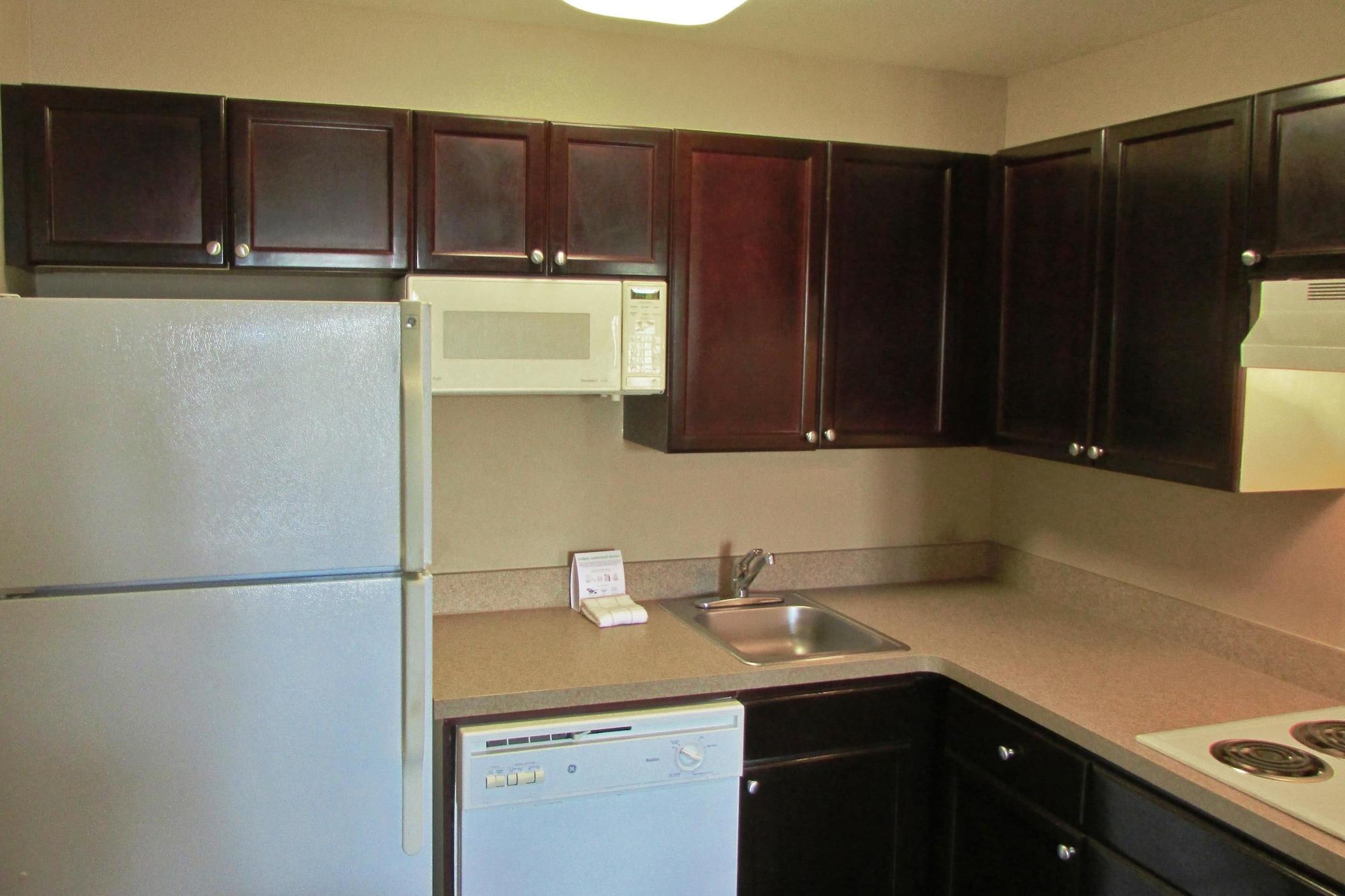Hotel Extended America - Kansas - - Metcalf Ave 2*