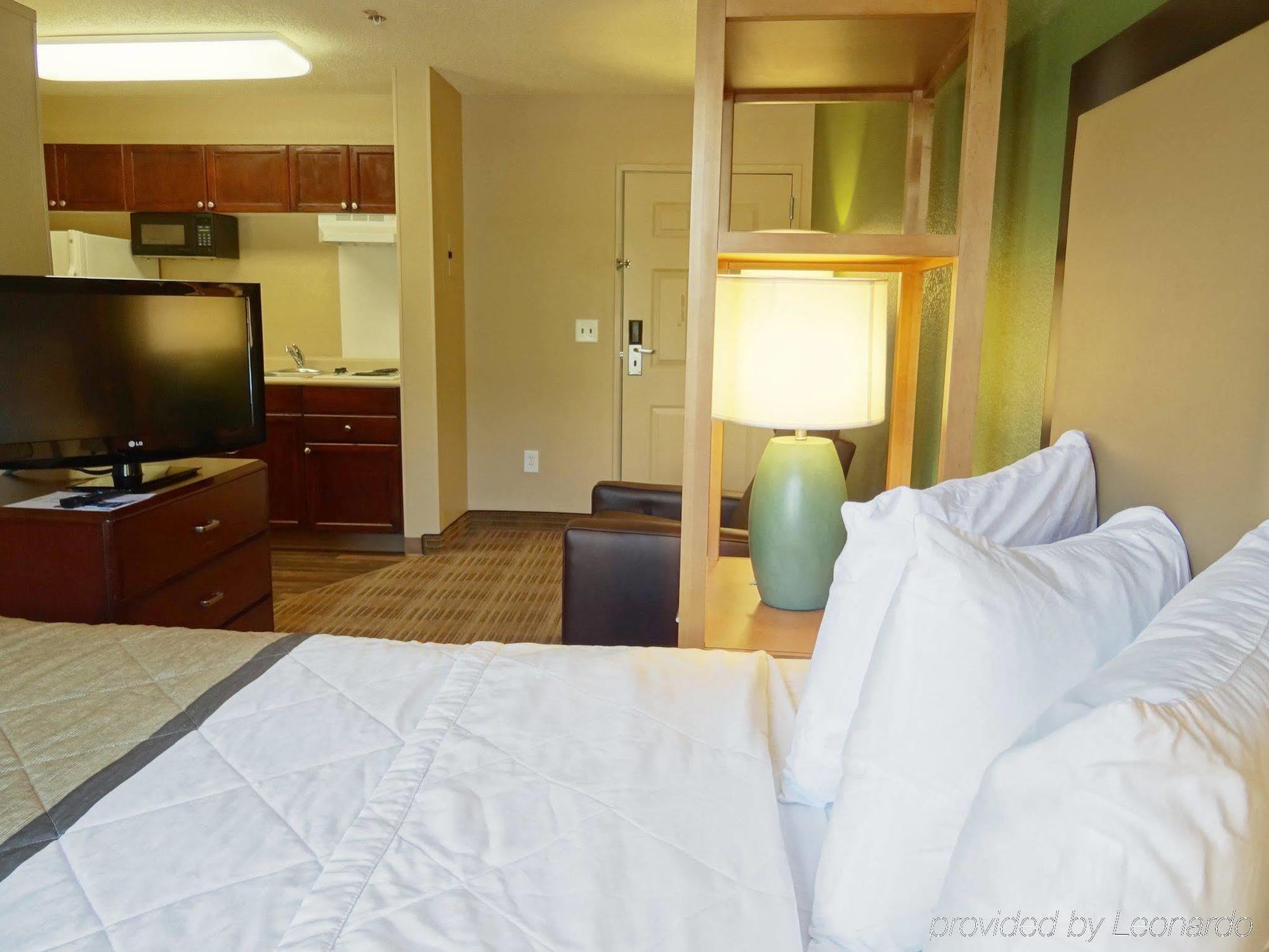 Hotel Extended America - Kansas - - Metcalf Ave 2*